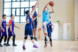 《吸血鬼生存者》评测：子弹天堂的极致生存体验